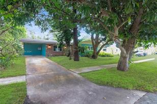 1435 W Trammell St, Lantana, FL 33462 - Photo 1