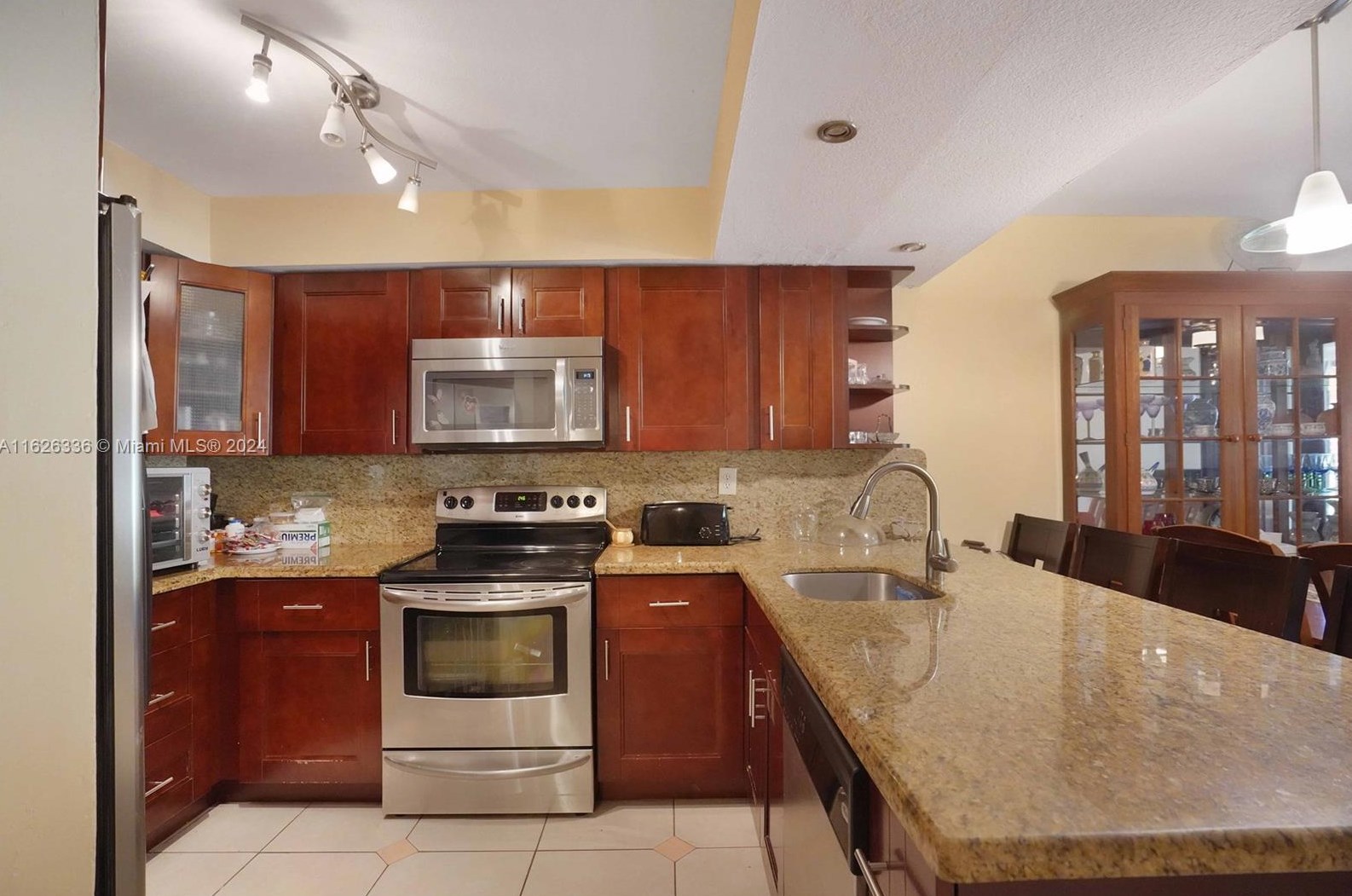 8305 Sw 152nd Ave #a-107, Miami, FL 33193