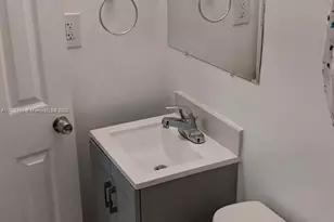 2000 Monroe St, Hollywood, FL 33020 - Photo 12