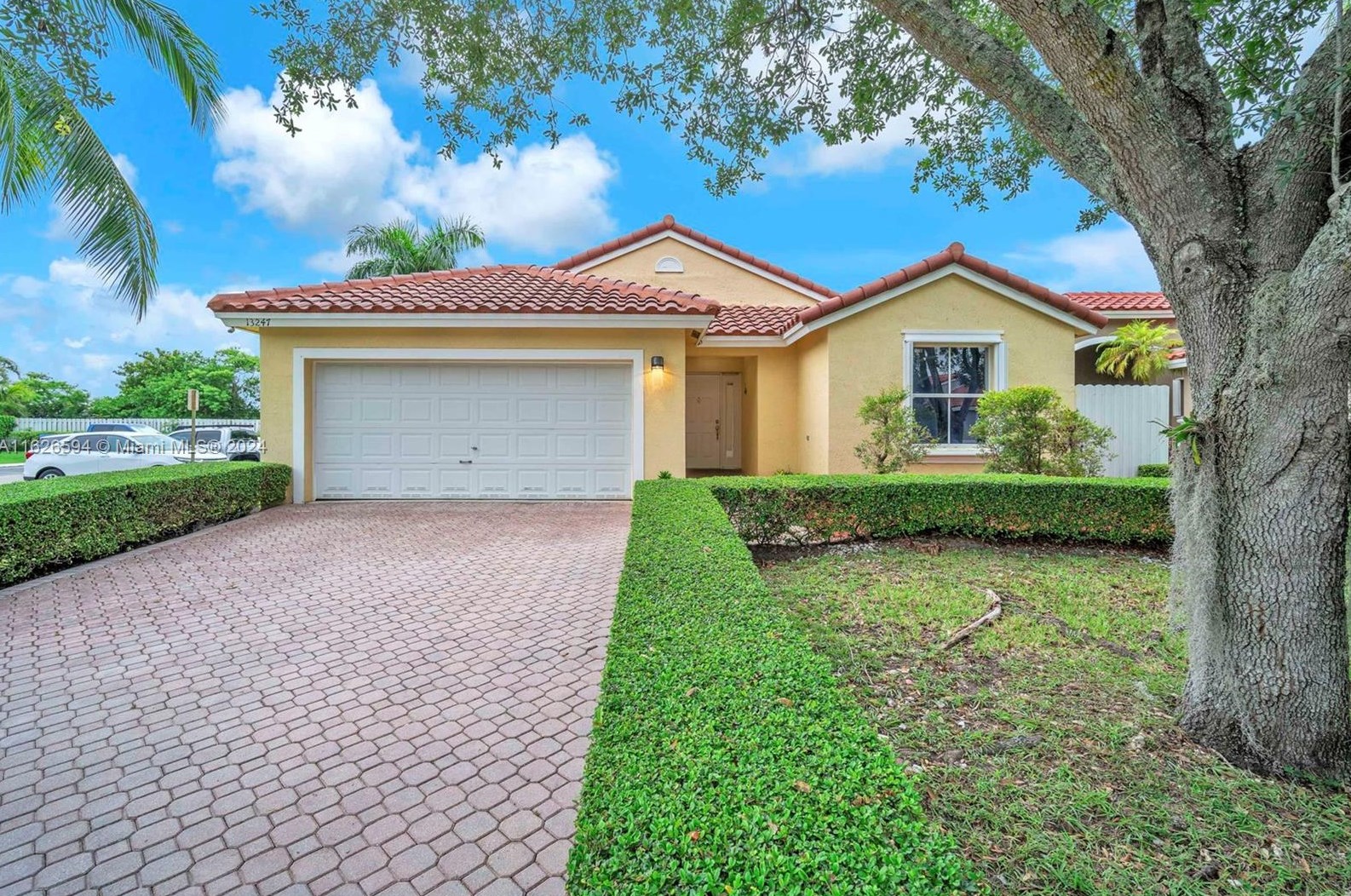 13247 144th Ter, Miami, FL 33186-7627