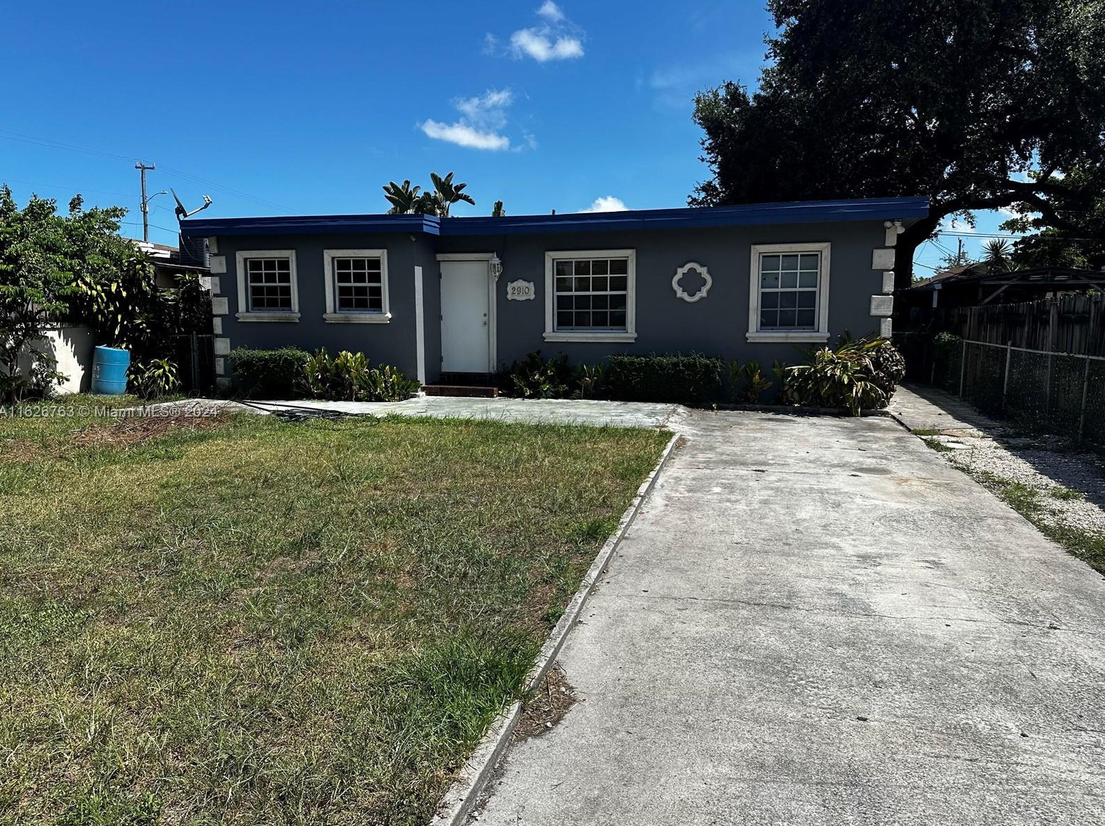 2910 93rd St, Miami, FL 33147-2920