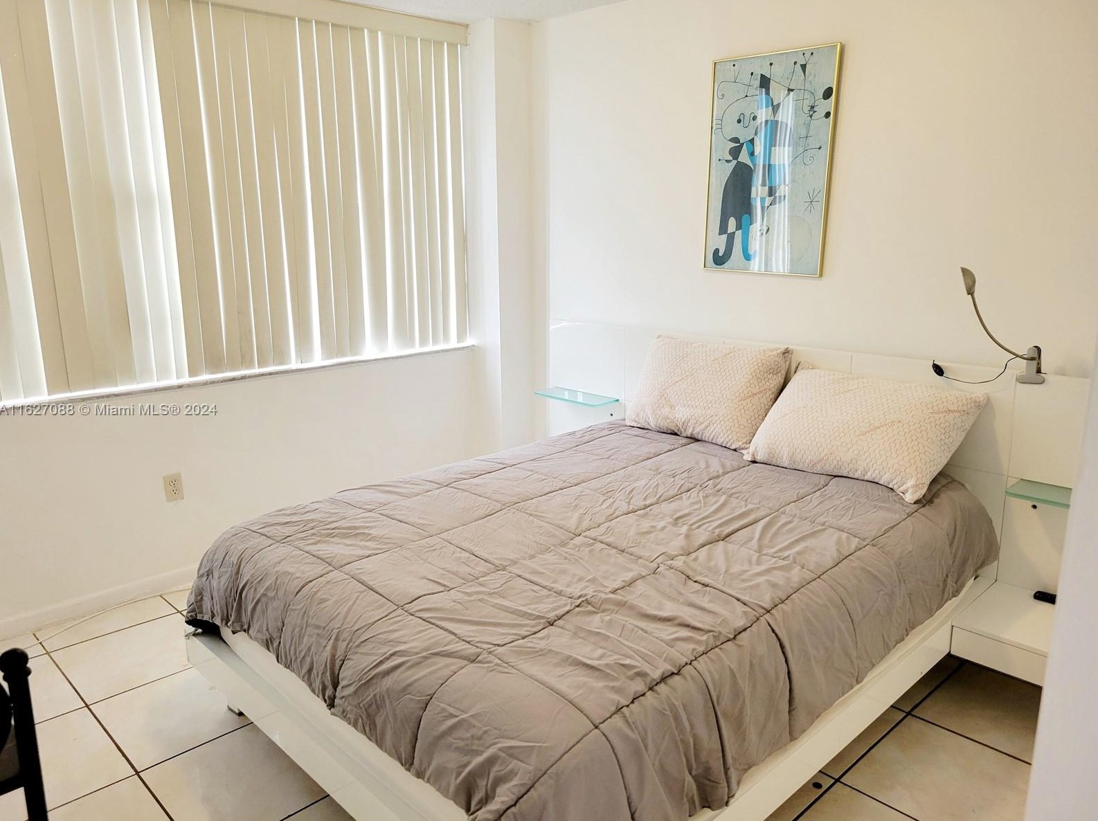 1300 Ne Miami Gardens Dr #720e, Miami, FL