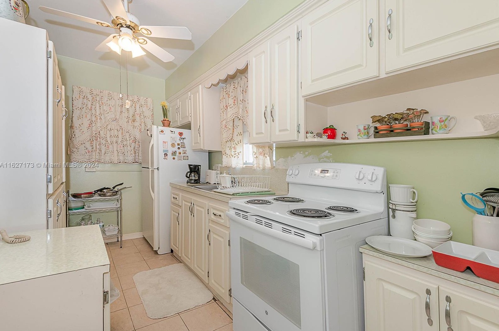 275 115 St, Miami FL 33161-6353 exterior