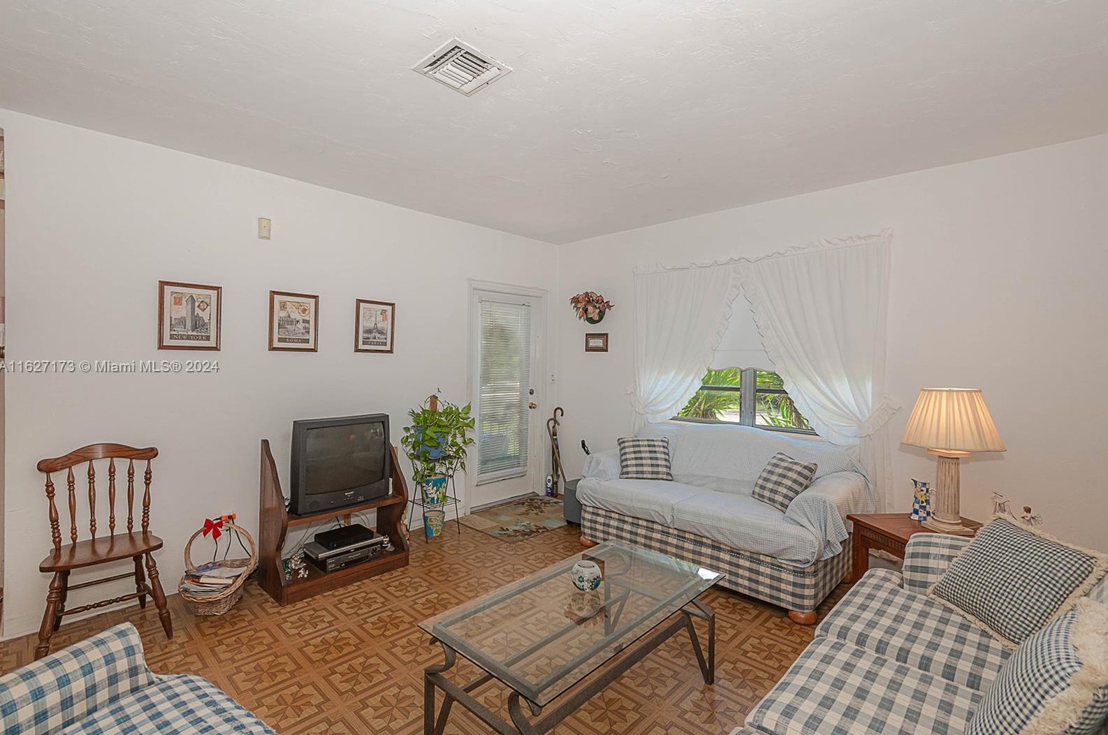 275 115 St, Miami FL 33161-6353 exterior