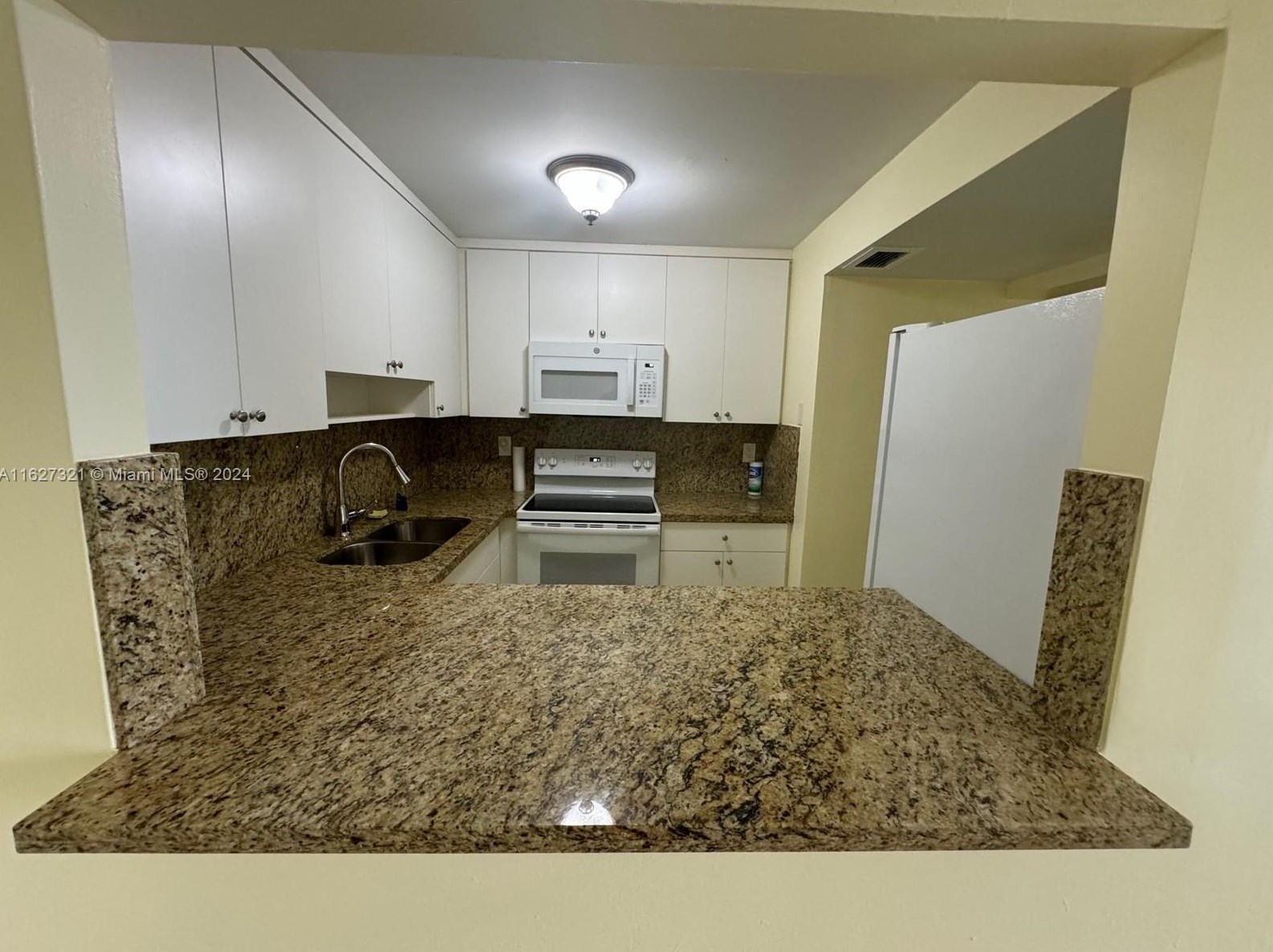 8201 Nw 8th St #1-304, Miami, FL