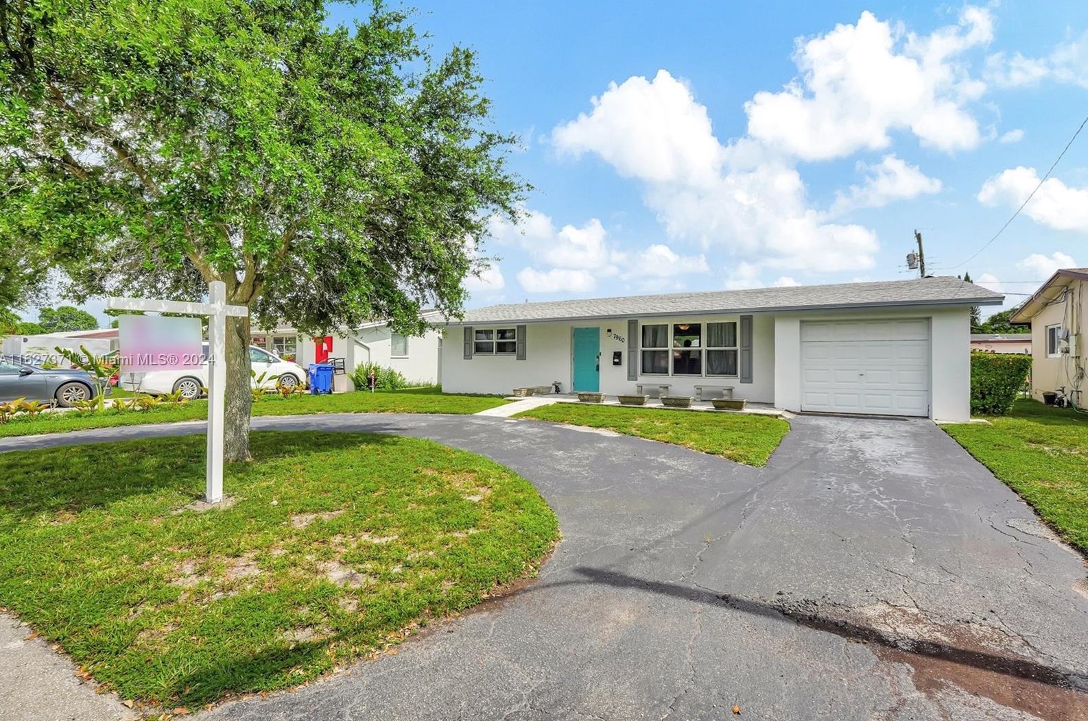 7960 Shalimar St, Hollywood, FL 33023