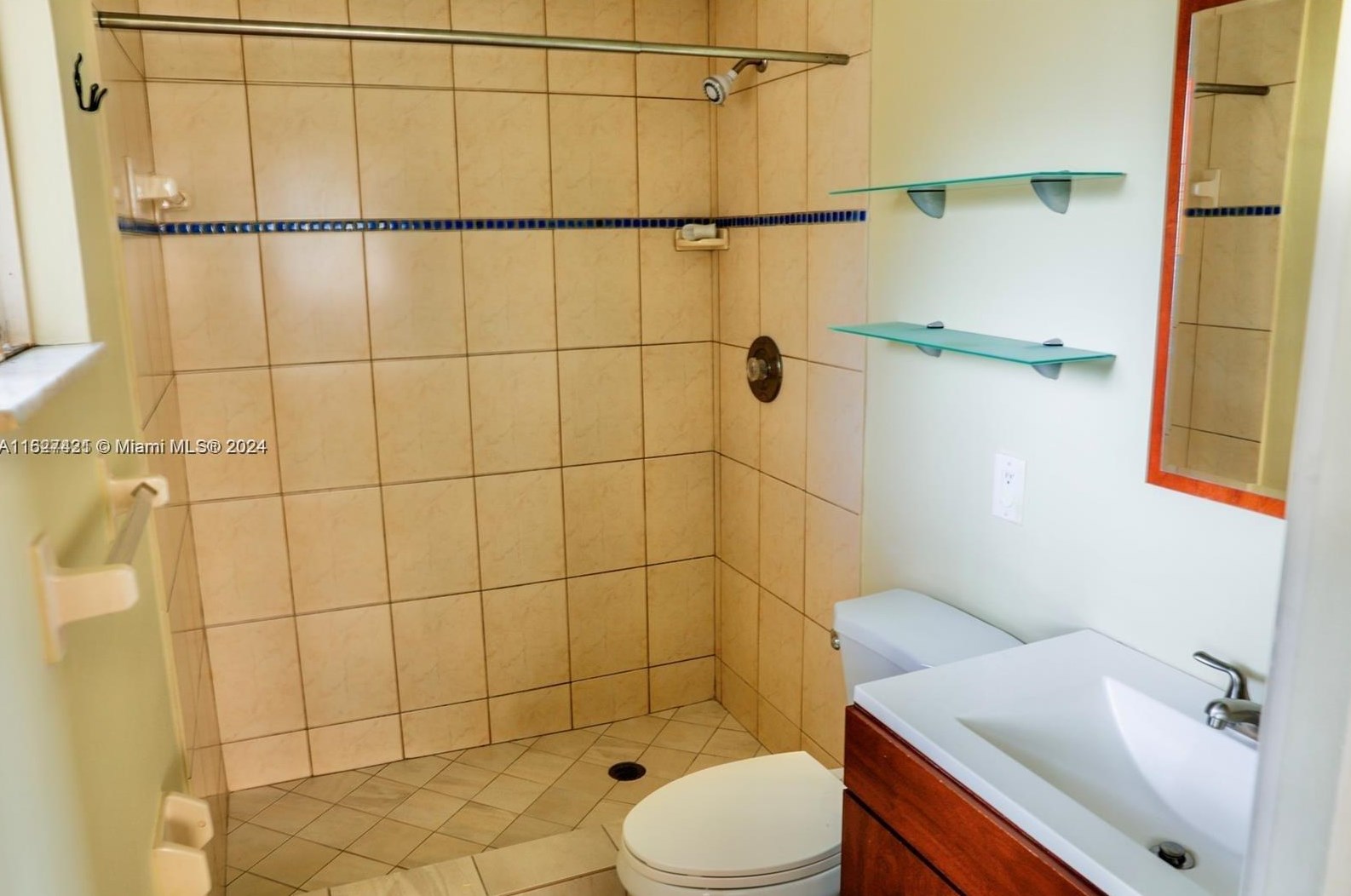 8540 Sw 133rd Avenue Rd #107, Miami, FL 33183