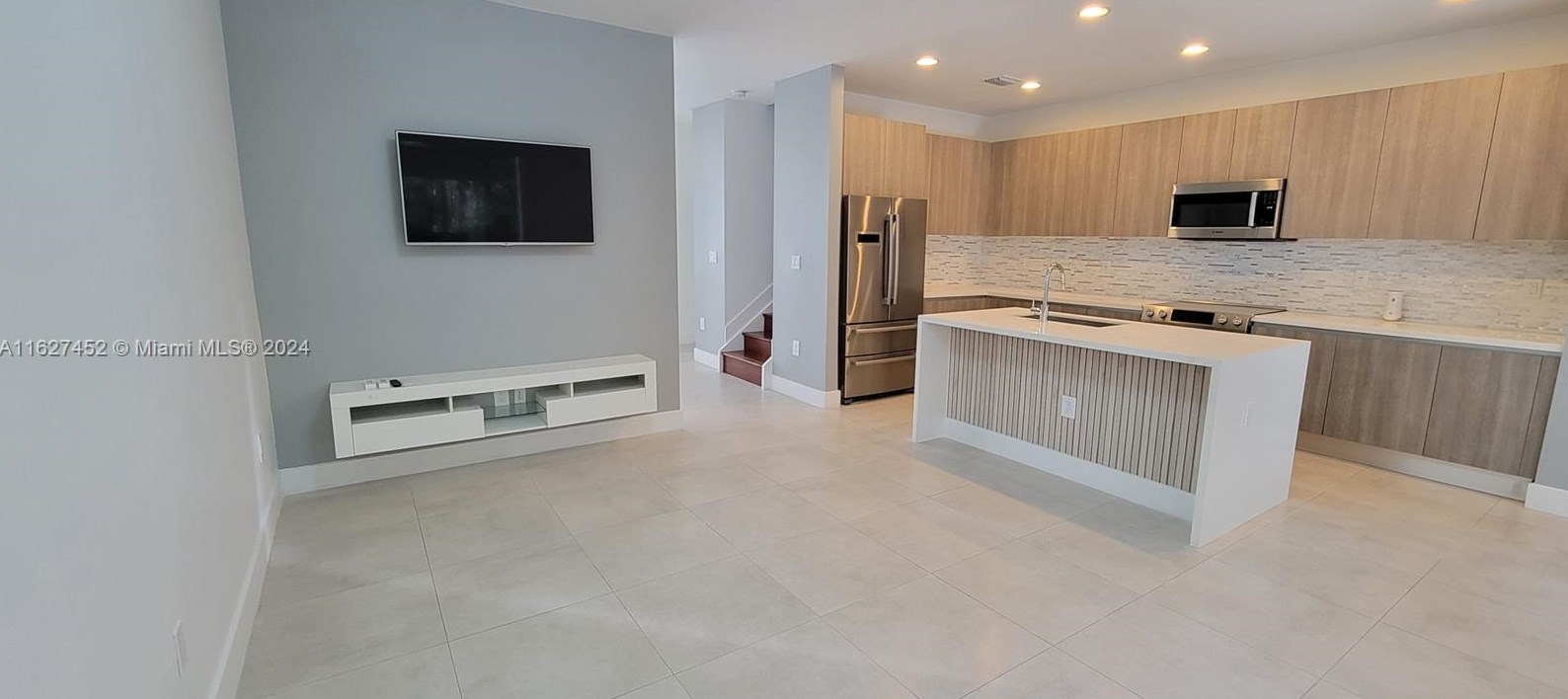 10219 Nw 72nd Ter, Miami, FL 33178