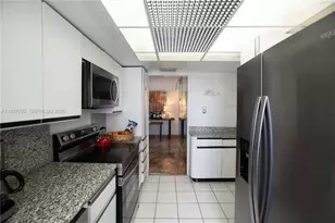 6039 Collins Ave, Miami Beach, FL 33140 - Photo 14