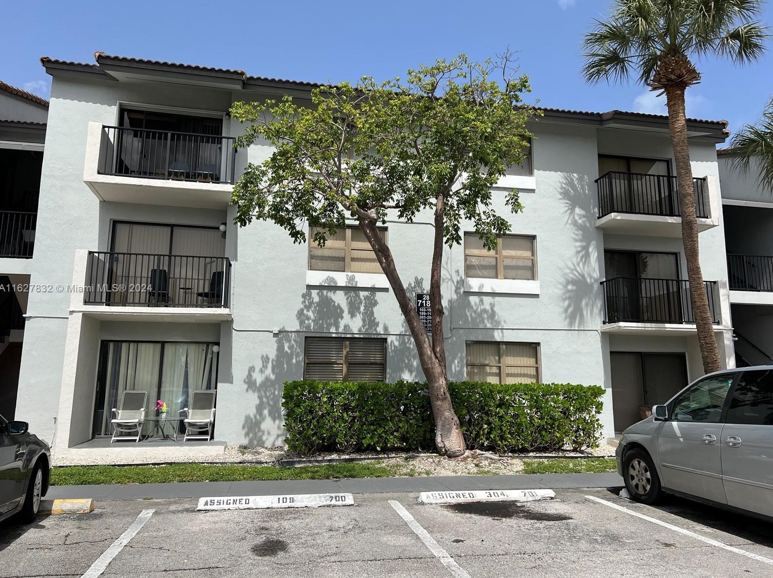 7180 Nw 179th St #202, Hialeah, FL 33015