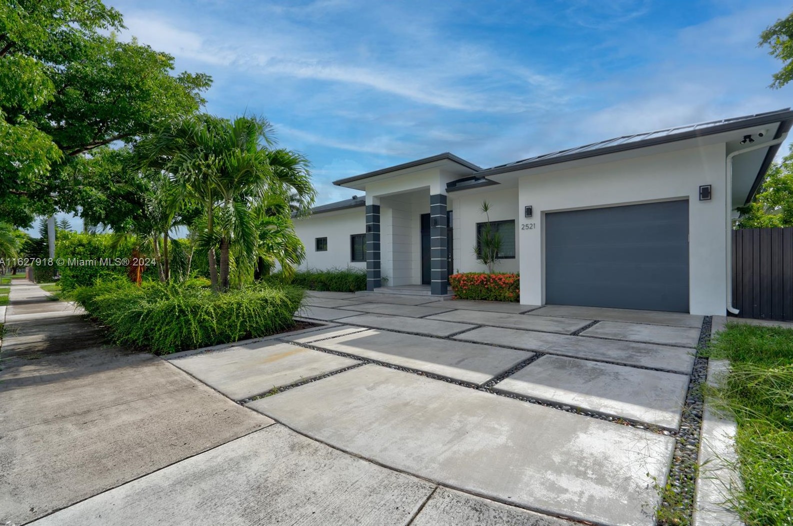 2521 Sw 105th Ave, Miami, FL 33165