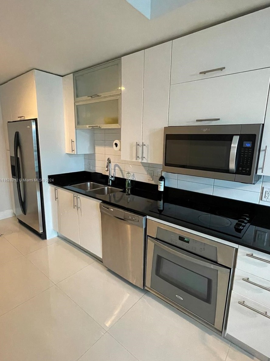 60 Sw 13th St #2404, Miami, FL 33130
