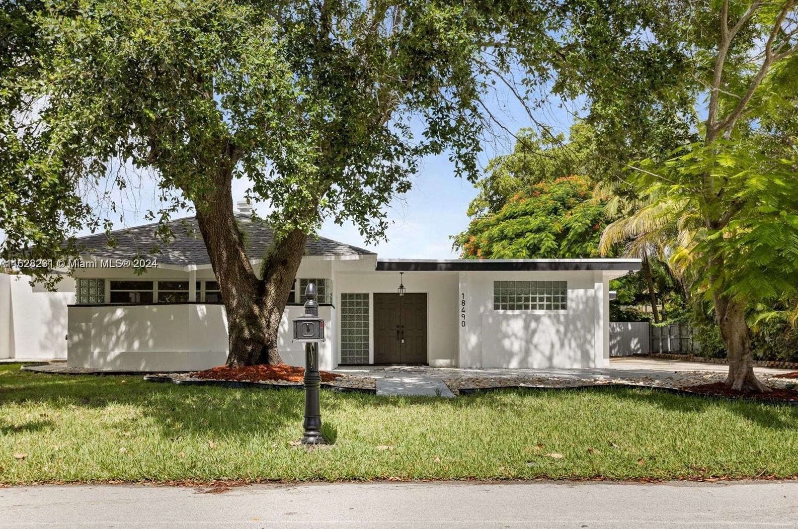 18490 Sw 83rd Ave, Miami, FL 33157