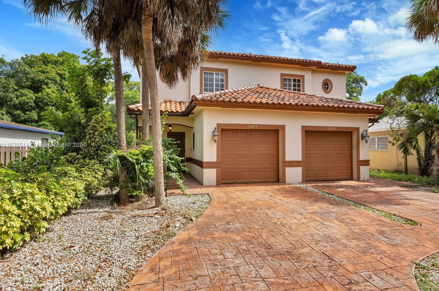 5645 Lincoln #5645, Hollywood, FL 33021