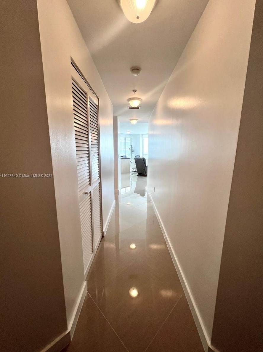1111 Sw 1st Ave #3214, Miami, FL 33130