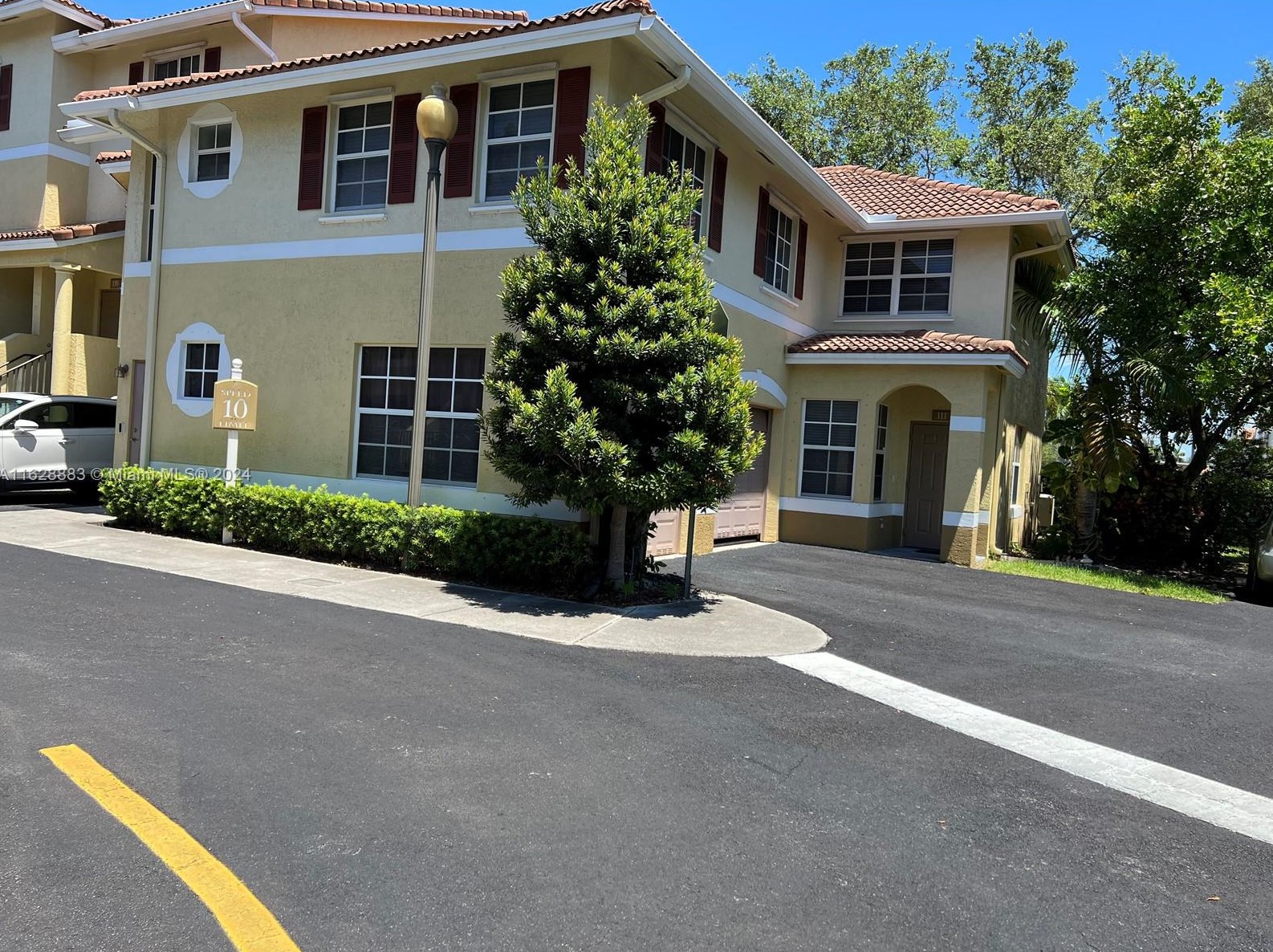 730 Ne 90th St #112, Miami, FL 33138