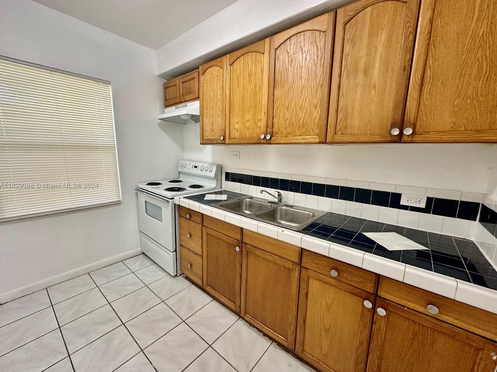 428 Ne 82nd St #2e, Miami, FL