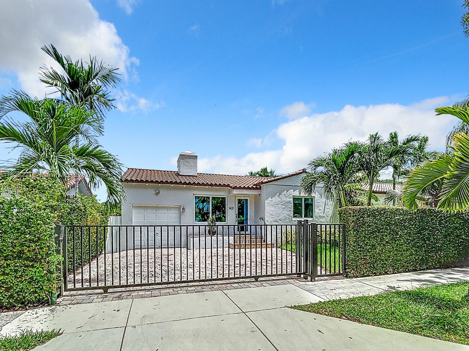 1421 17th St, Miami, FL 33145-1521