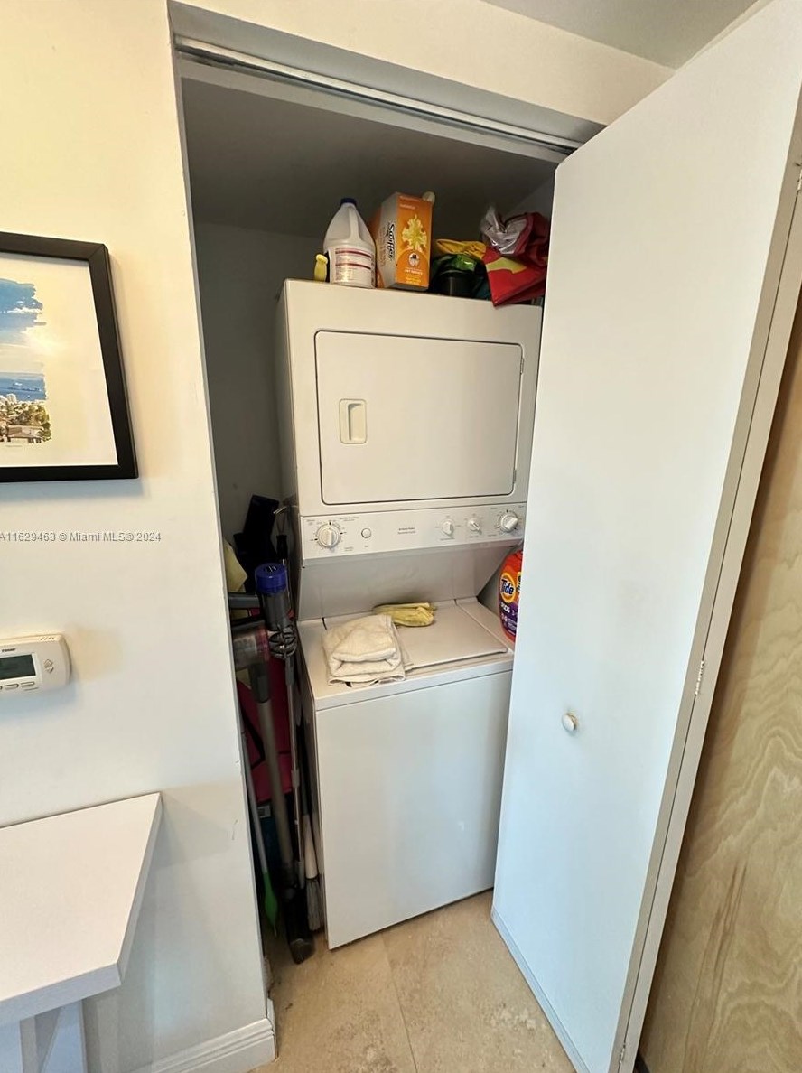 350 S Miami Ave #3107, Miami, FL 33130