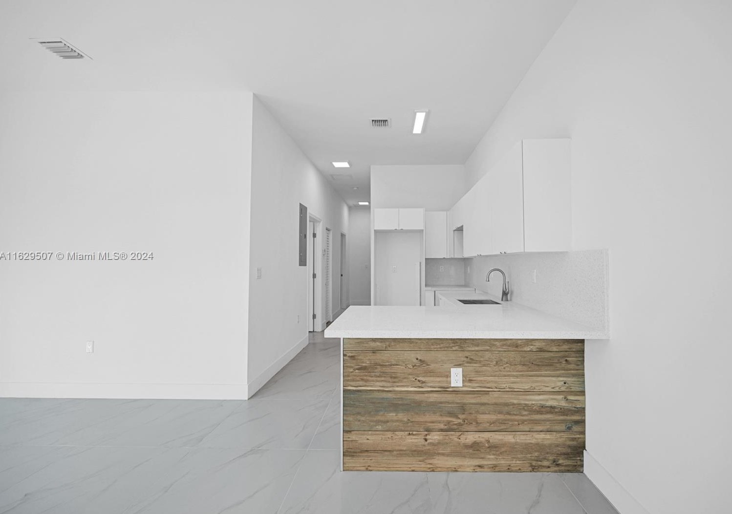 1395 Nw 40th St #1395, Miami, FL 33142