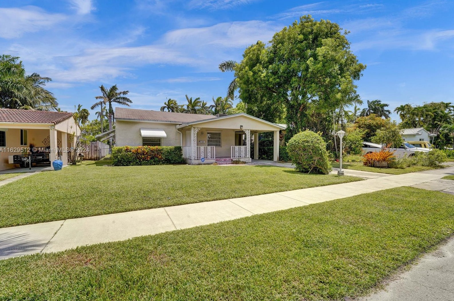 1326 Jackson St, Hollywood, FL 33019