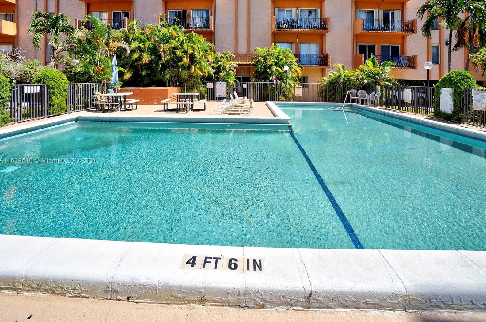 1950 54th St, Hialeah FL  33012-2168 exterior