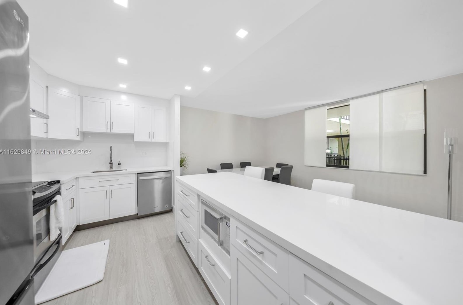 20401 Ne 30th Ave #218-8, Miami, FL 33180
