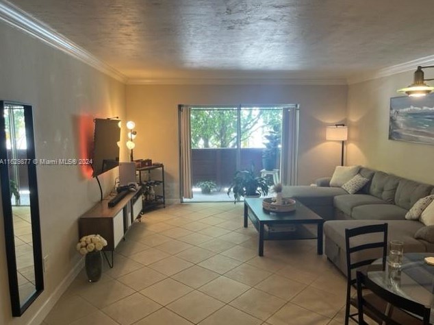 1205 Mariposa Ave #331, Miami, FL 33146