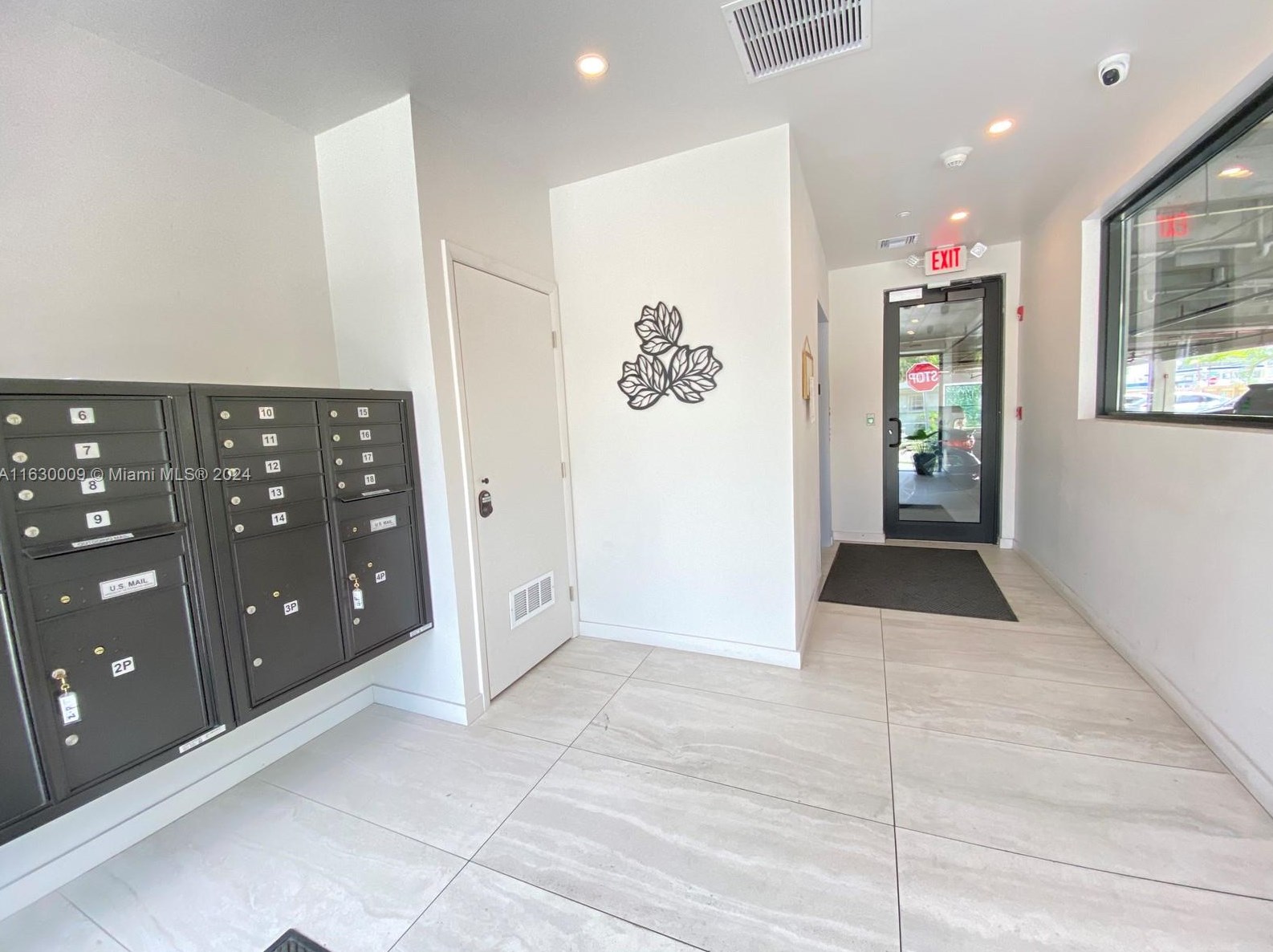 1950 Fletcher St #404, Hollywood, FL 33020