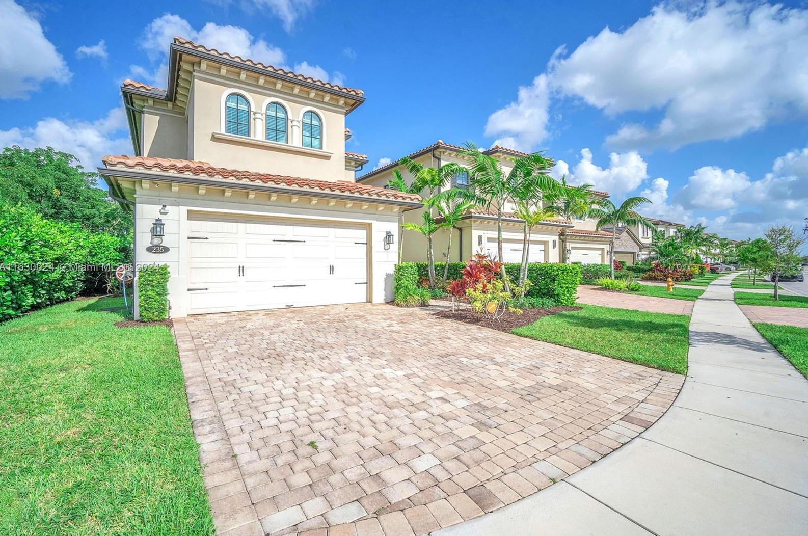 235 Sw 113th Ln, Hollywood, FL 33025