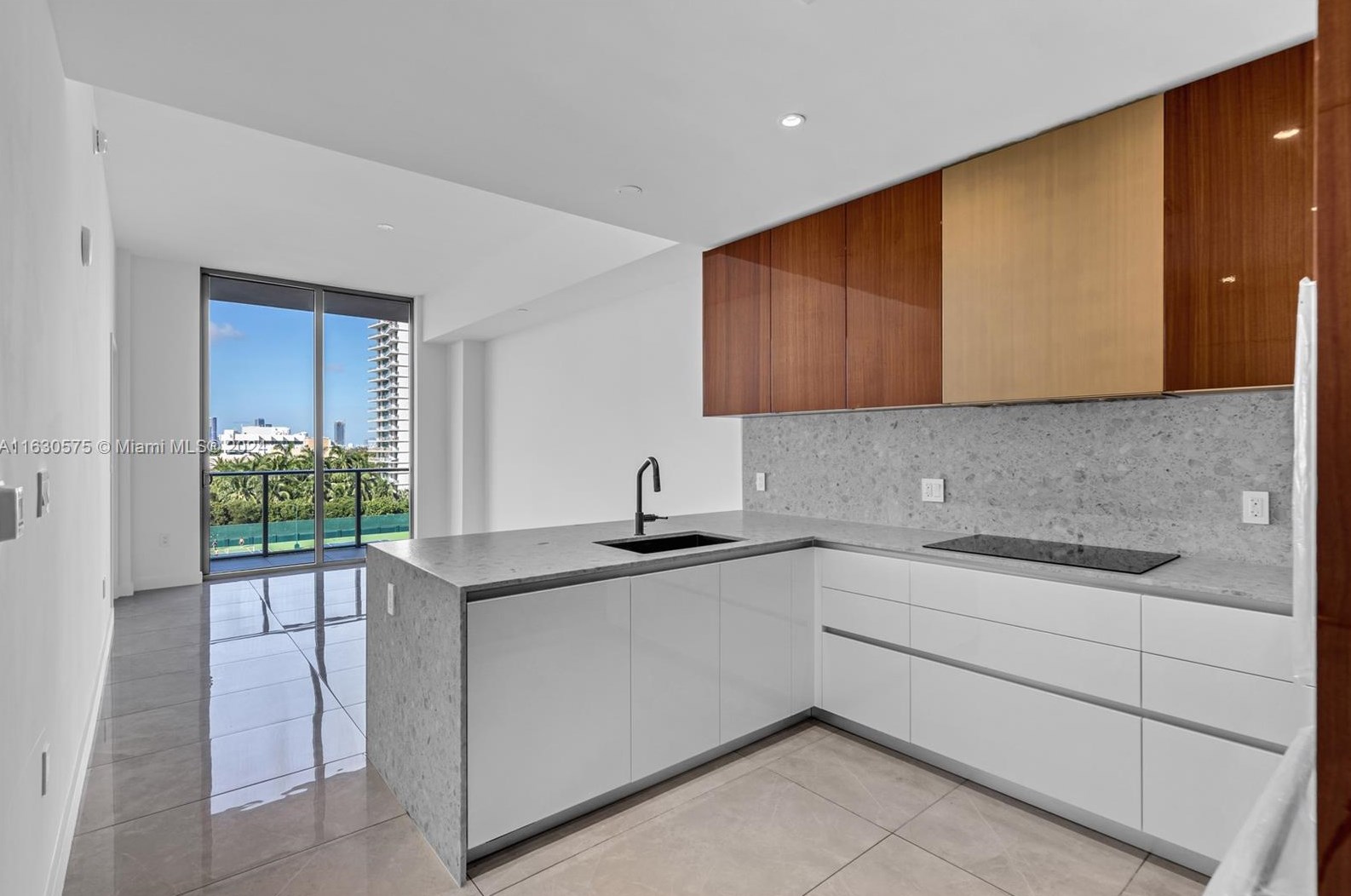 2678 Tigertail Ave #612, Miami, FL 33133