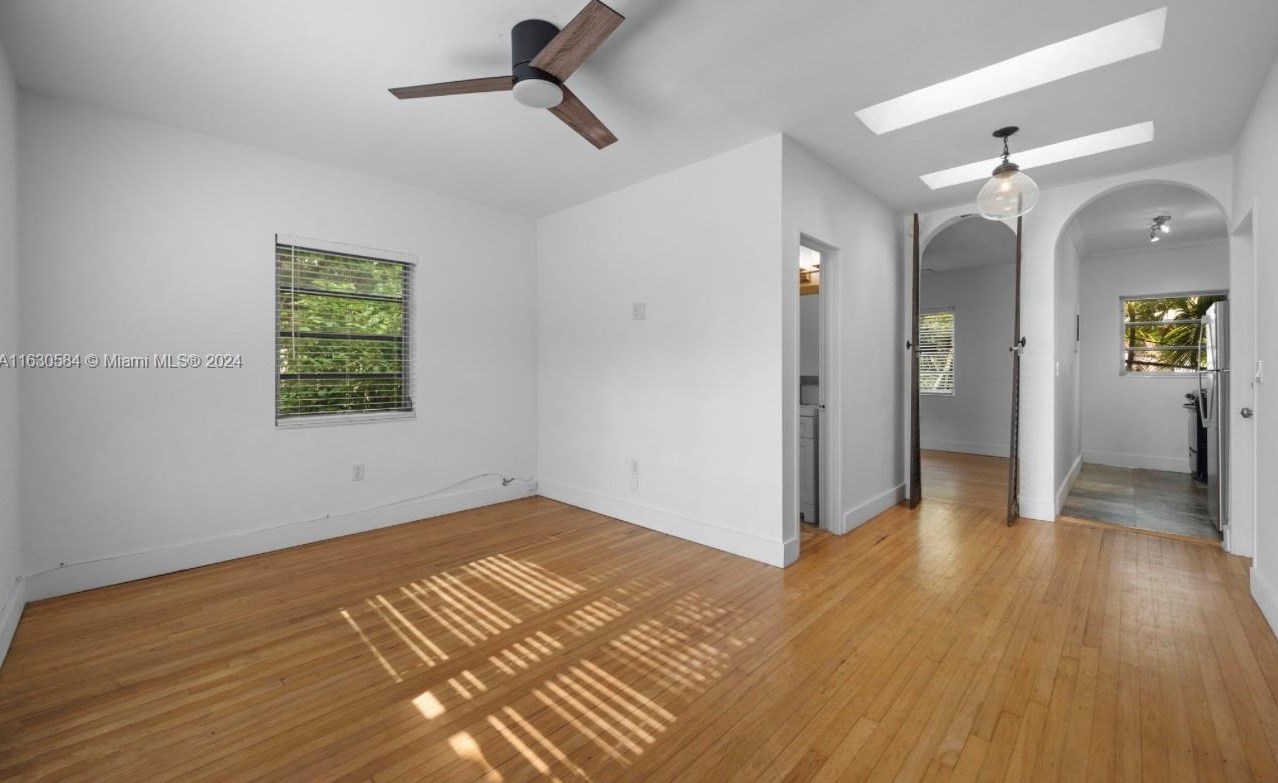 1612 Michigan Ave #11, Miami, FL 33139