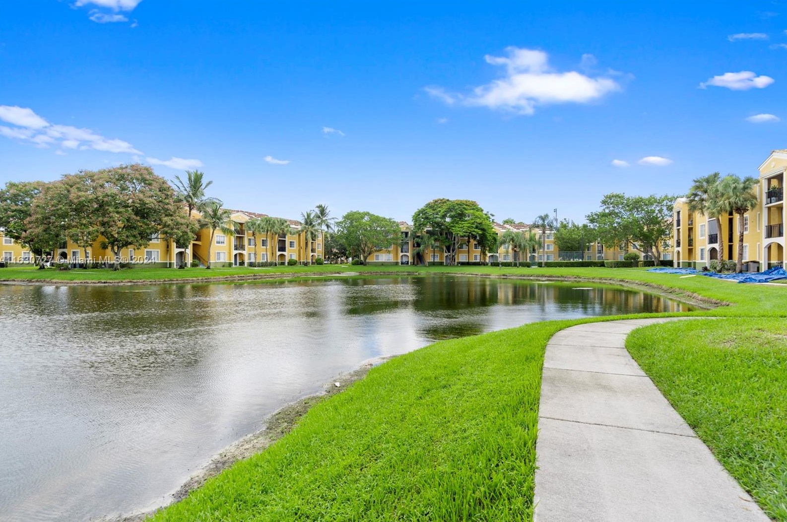 2401 W Preserve Way #304, Hollywood, FL 33025