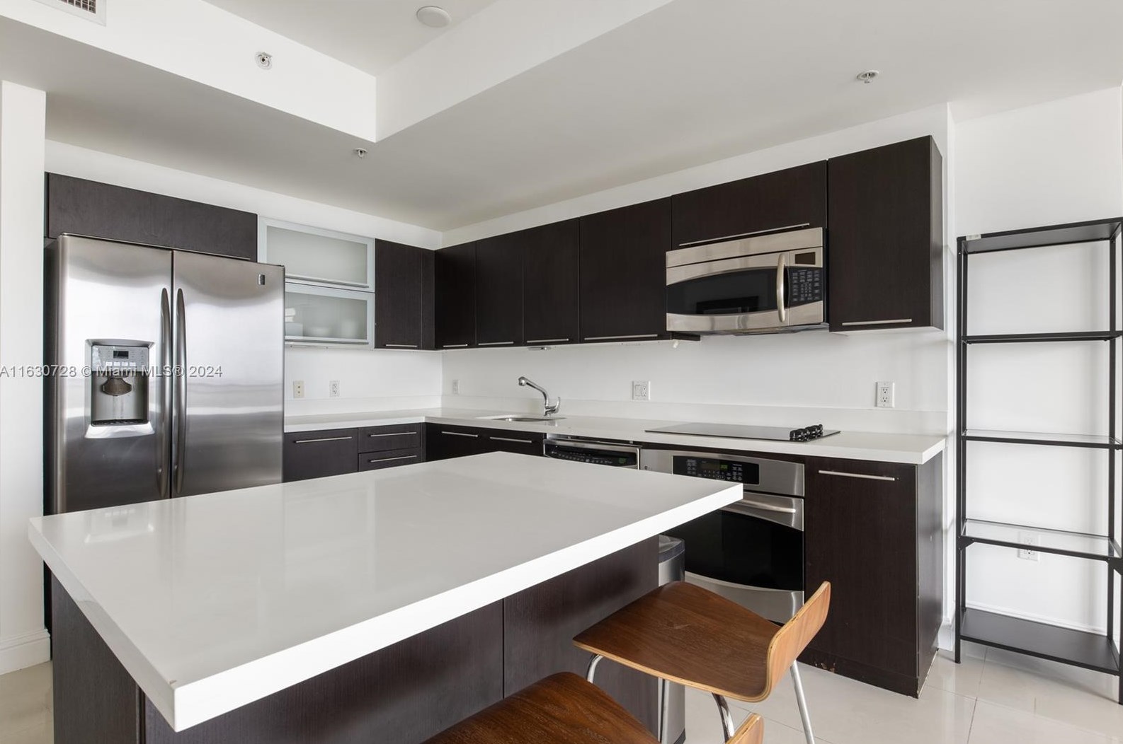 90 Sw 3 St #4006, Miami, FL 33131