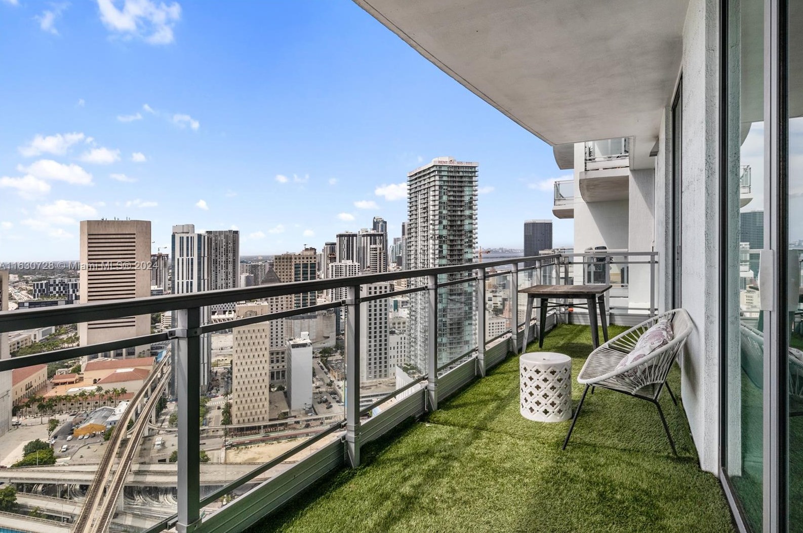 90 3rd St, Miami FL  33130-2994 exterior