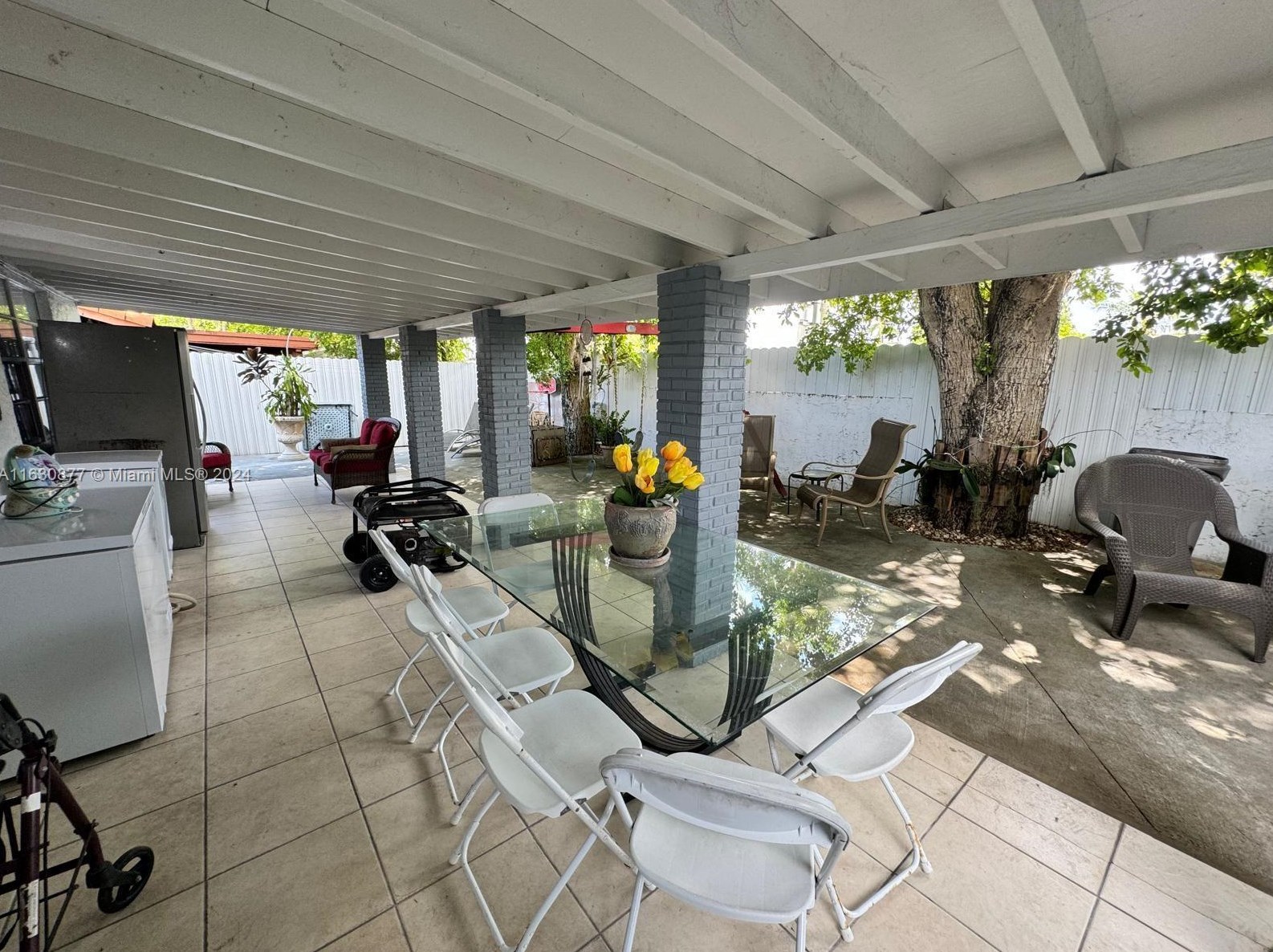 952 136 Pl, Miami FL 33175-1043 exterior