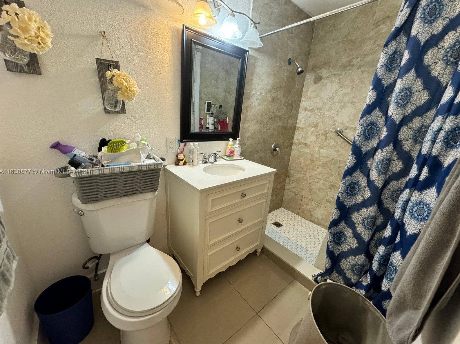 952 136 Pl, Miami FL 33175-1043 exterior