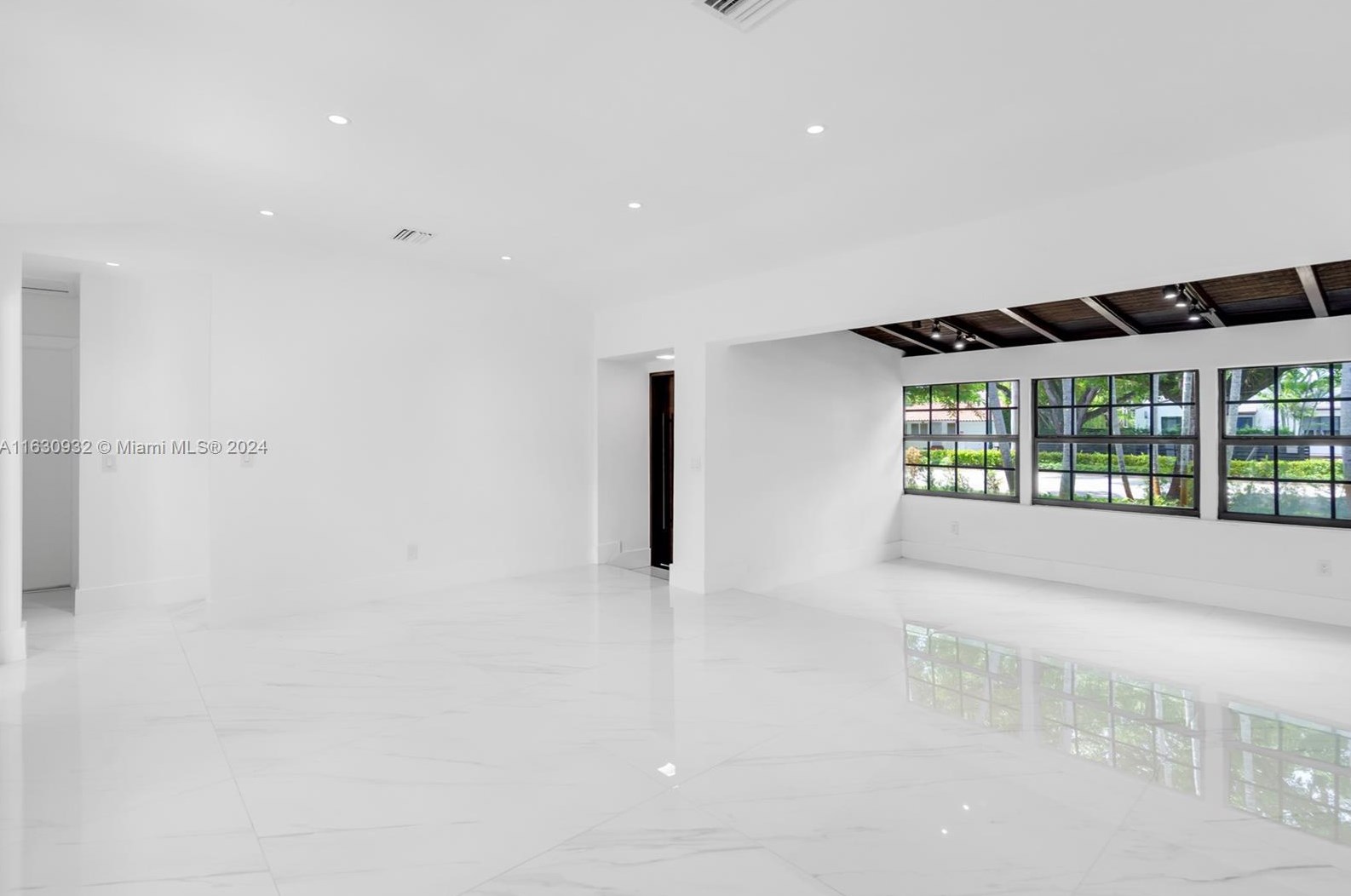 765 96 St, Miami FL 33138-2520 exterior