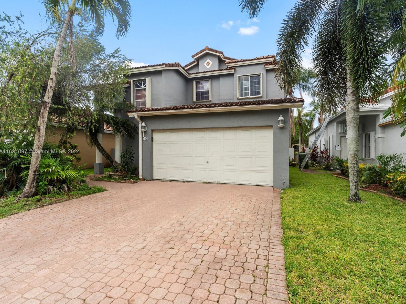 332 Nw 107th Ave, Hollywood, FL 33026