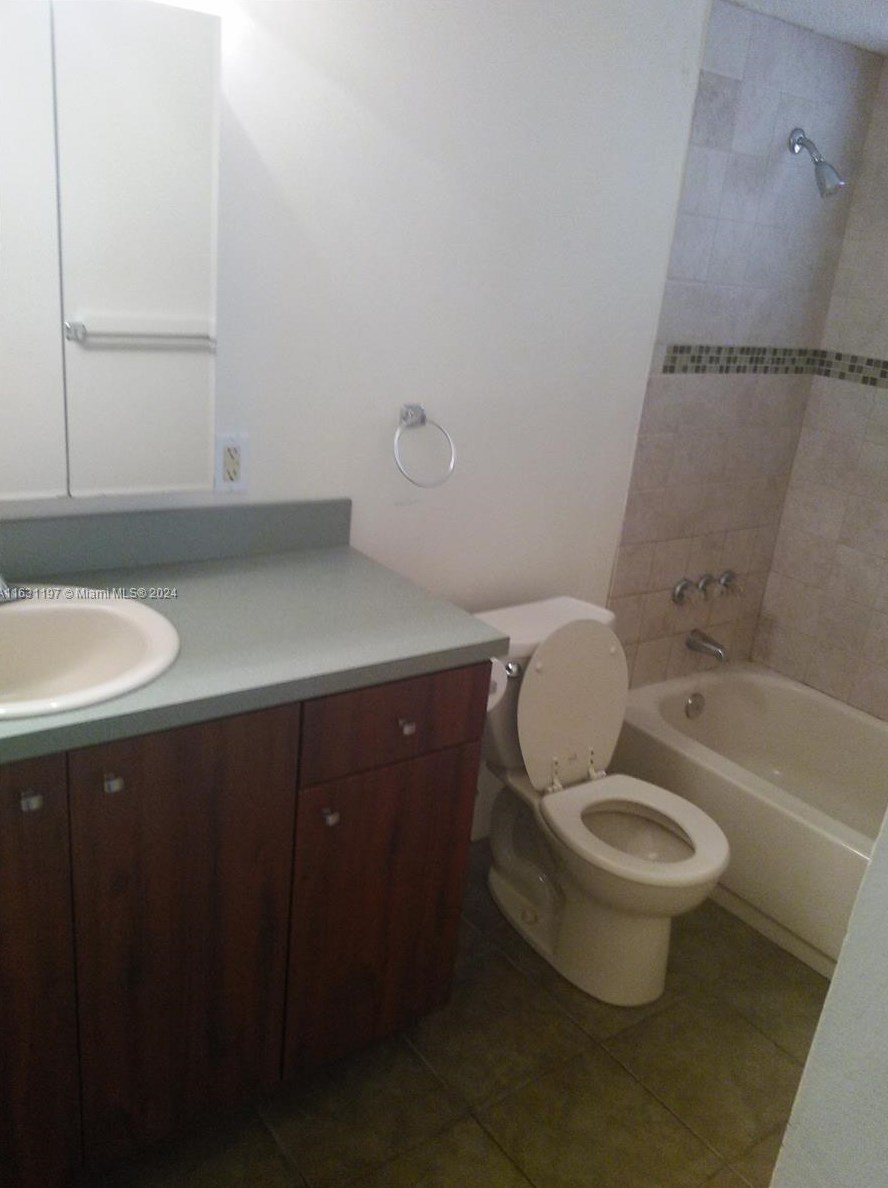 1919 Plunkett St #7, Hollywood, FL 33020