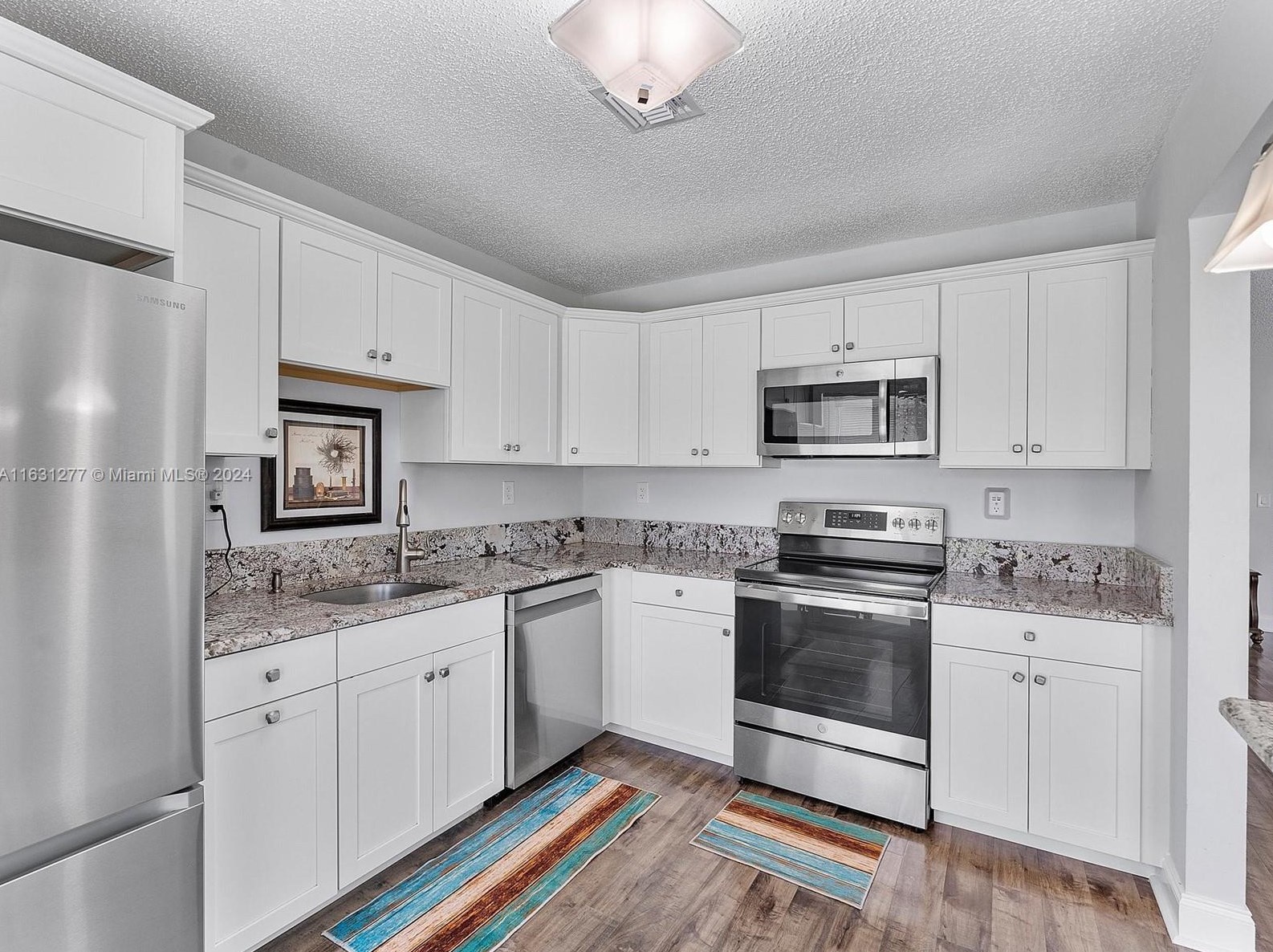 5429 Mirror Lakes Blvd, Boynton Beach FL  33472-1216 exterior
