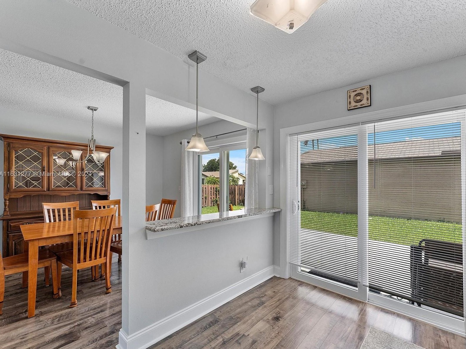 5429 Mirror Lakes Blvd, Boynton Beach FL  33472-1216 exterior