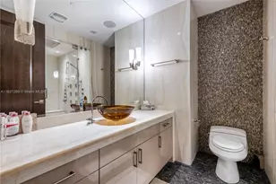 17749 Collins Ave, Sunny Isles Beach, FL 33160 - Photo 32