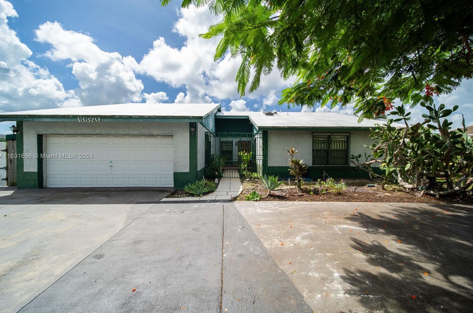 13320 Sw 82nd St, Miami, FL 33183