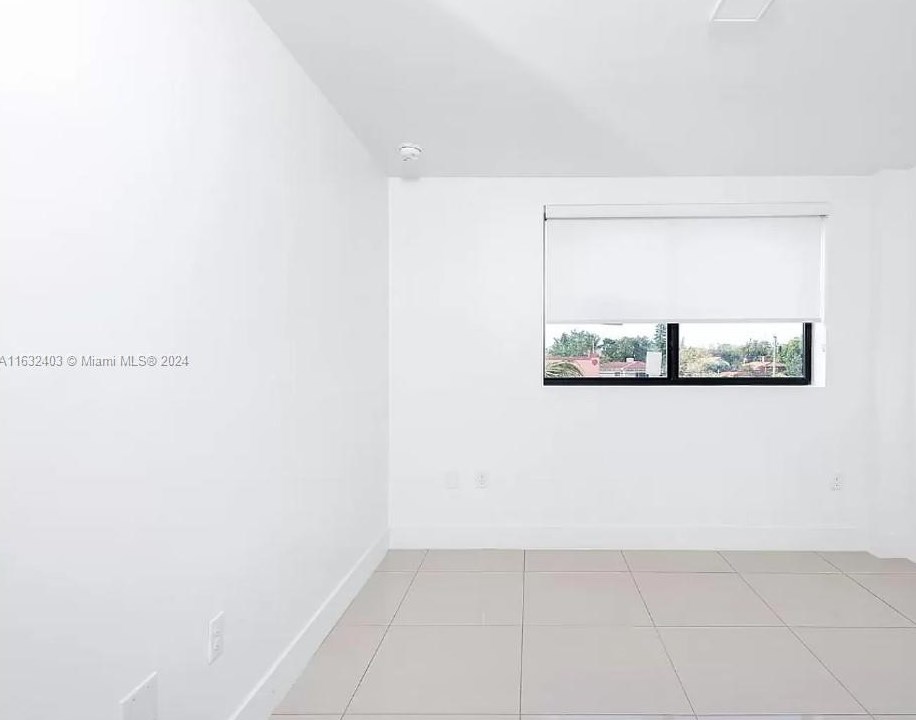 821 Sw 18th Ave #206, Miami, FL 33135