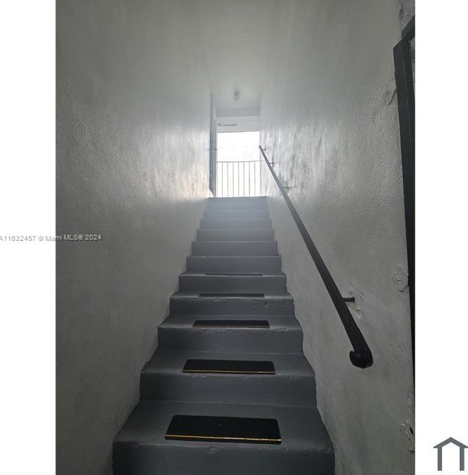 5903 Miami Ave, Miami, FL 33127-1243