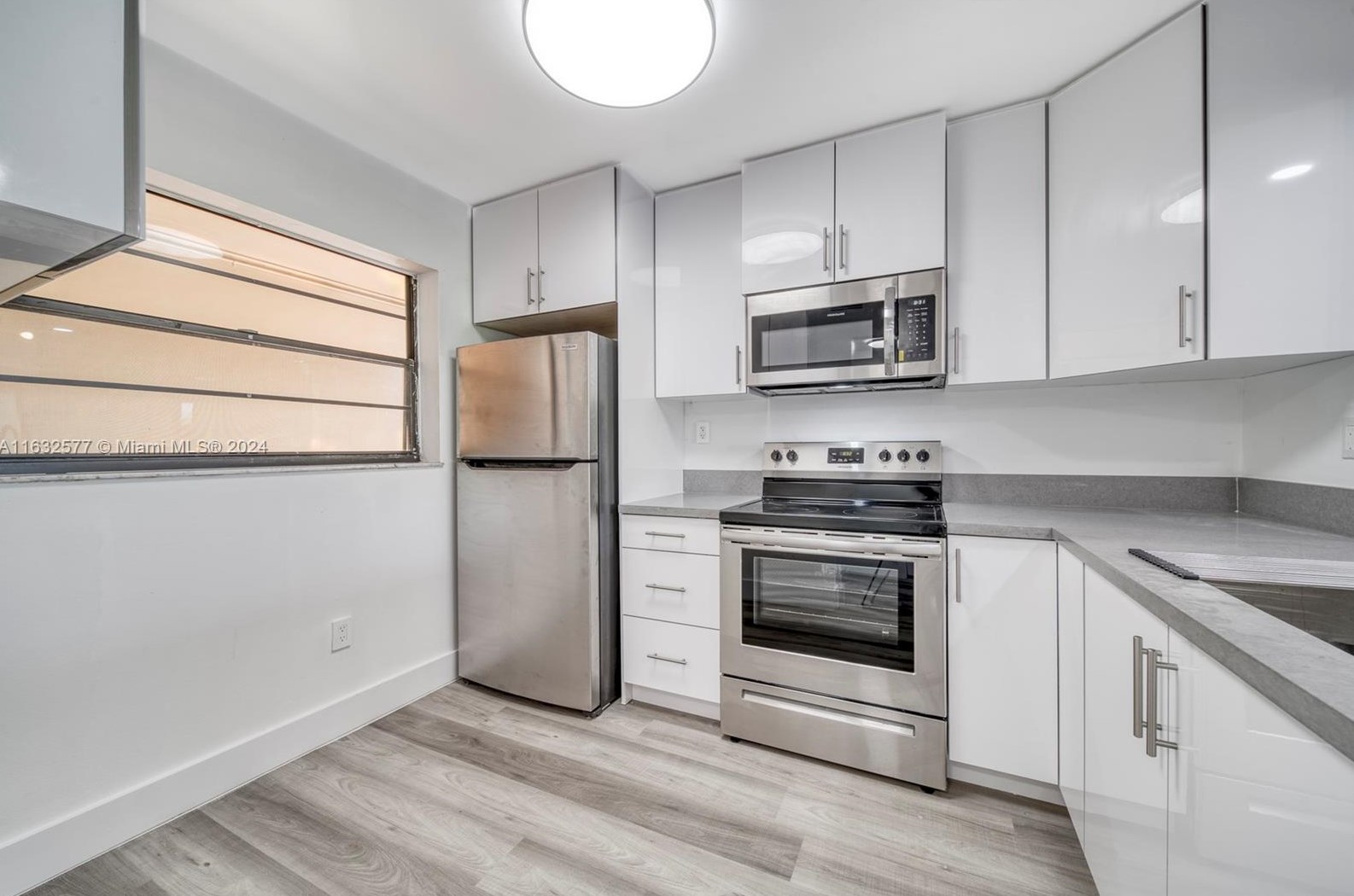 10875 Sw 112th Ave #306, Miami, FL 33176