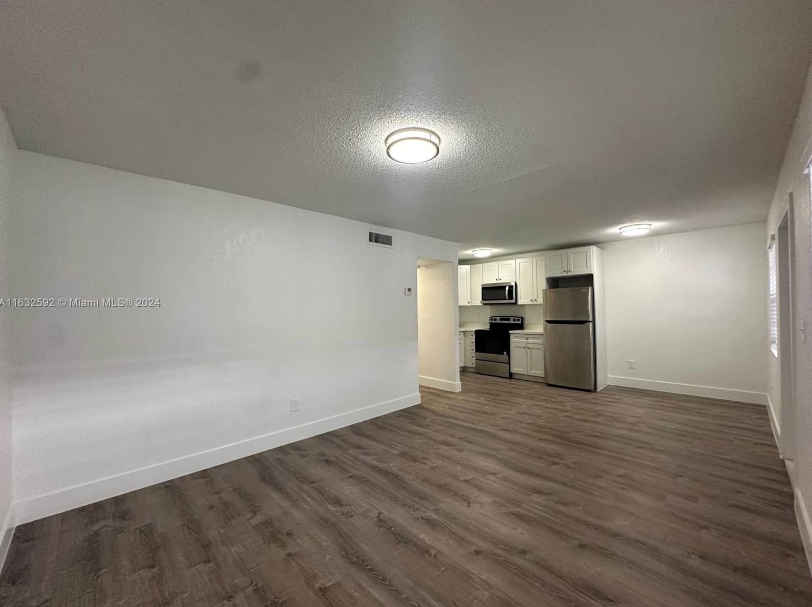 2910 Pierce St #202, Hollywood, FL 33020