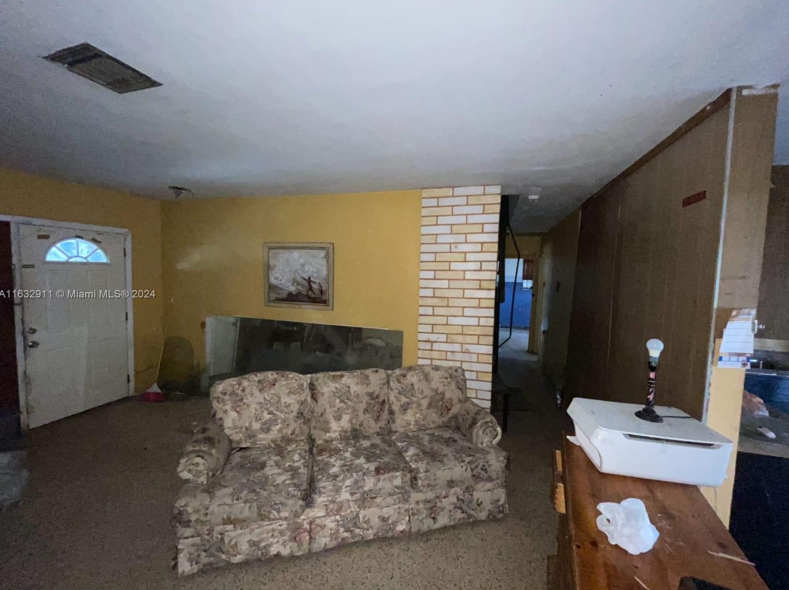 1560 154th St, Miami, FL 33054-2931