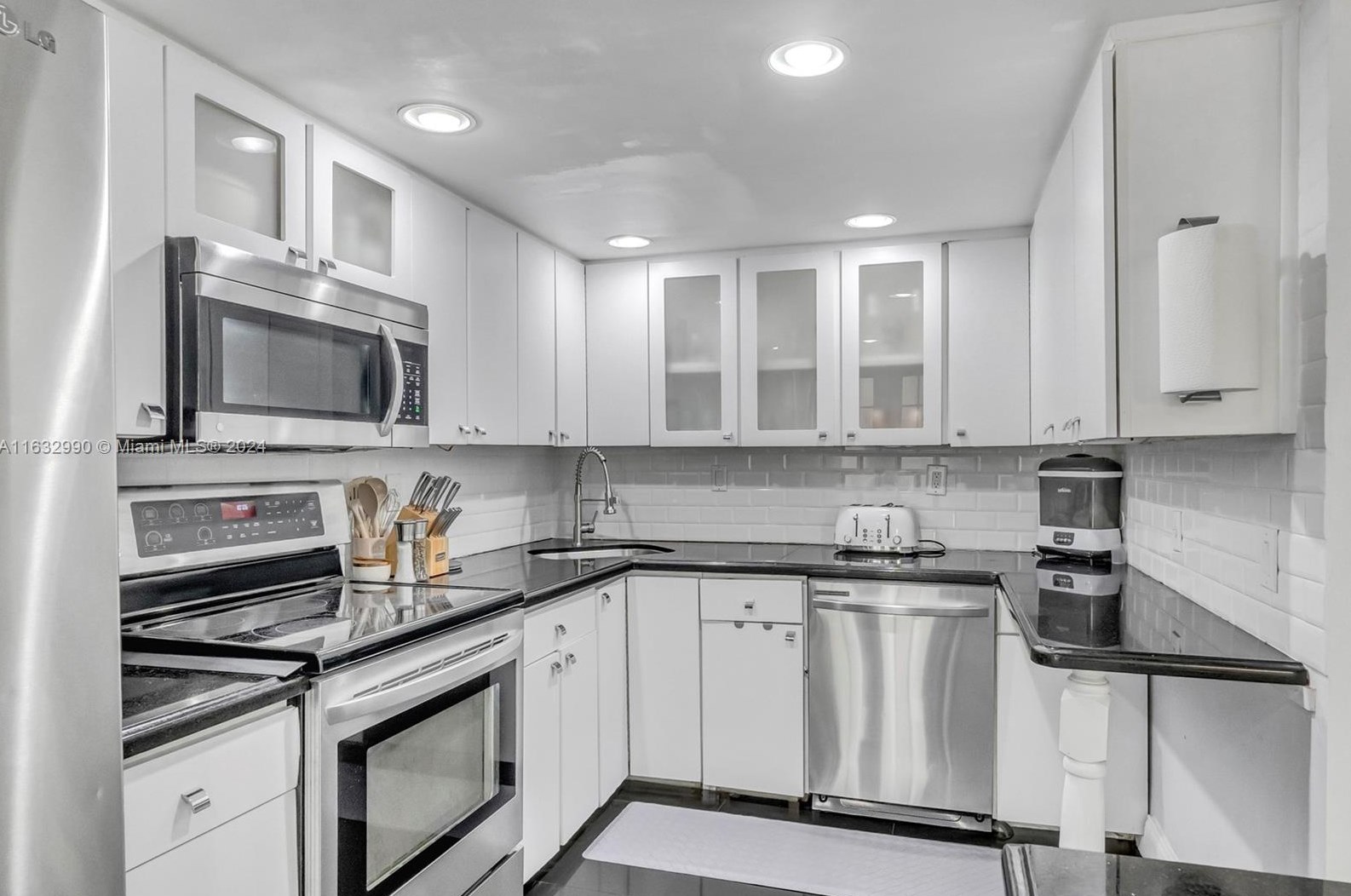 942 Sw 112th Ter #5, Hollywood, FL 33025